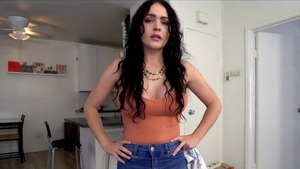 Pretty MILF doggy