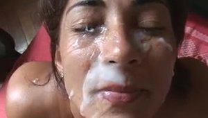 Big butt brazilian amateur POV cumshot