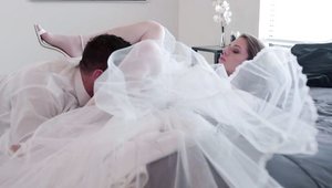 NF Busty - Large tits Veronica Vain handjob doggystyle