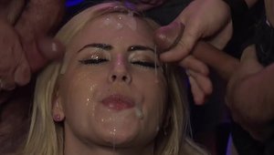 Pornstar wishes for cum on face in HD