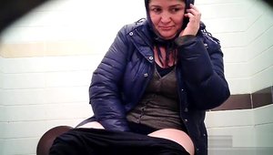Star lusts voyeur good fucking in the toilet