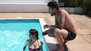 Joy Bear: Raw sex with Lucia Love and Ava Austen