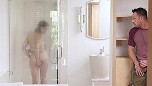 Step Siblings - Jenna Ross with Johnny Castle sneak bends over