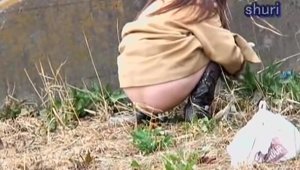 Very hot amateur voyeur pissing in the shower