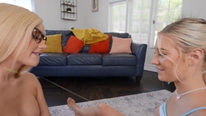 Brazzers Exxtra - Jazmin Luv nailed by big dick stepfather