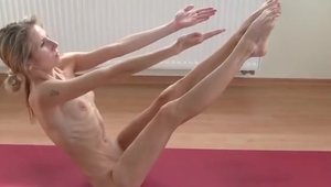 Naked Yoga - Nackt Yoga